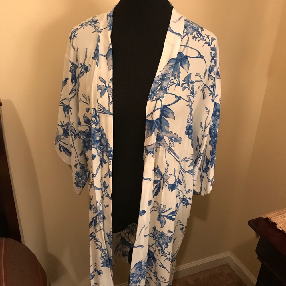 Lightweight Floral Kimono